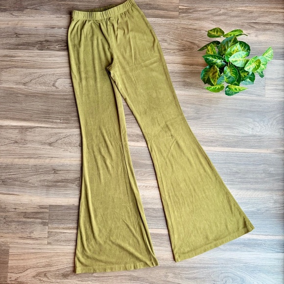 Forever 21 Olive Green Solid Bootcut Flare Pants | Elastic Waistband Size S - Picture 2 of 14